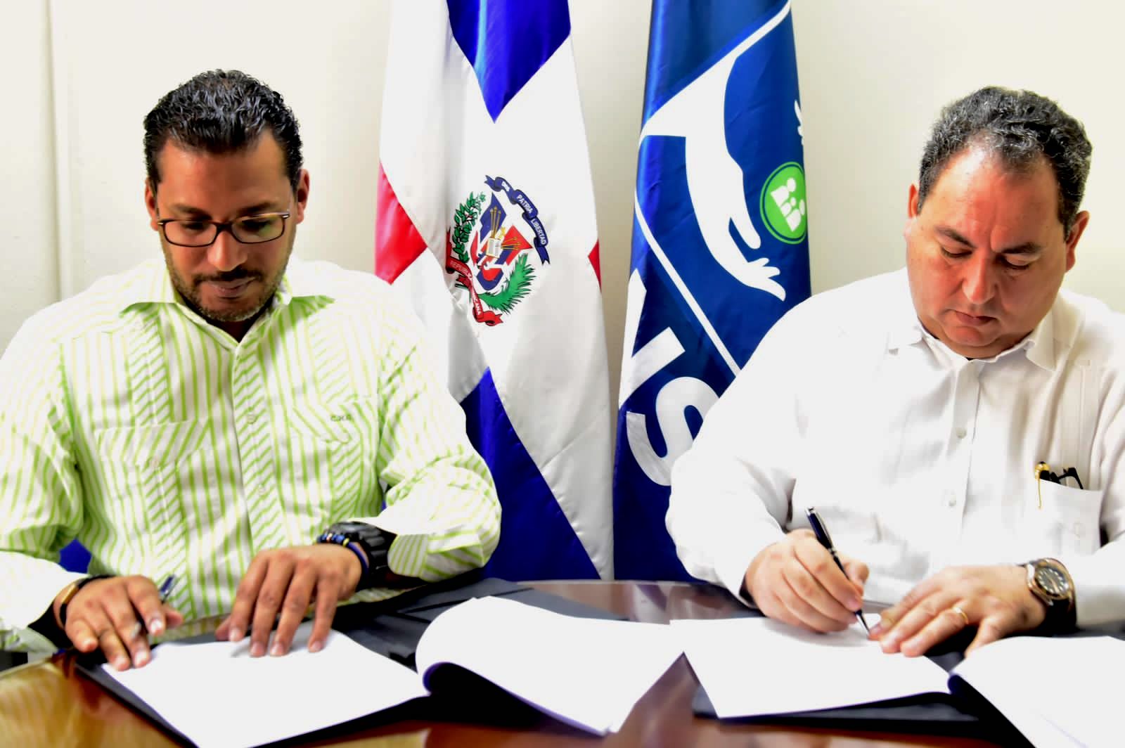 SNS y Fundación Mauricio Báez acuerdan habilitar Centro de Salud en Villa Juana