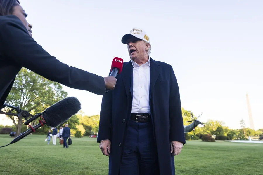 Trump-6.webp